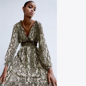 leo lin katrina butterfly sleeve midi dress Katrina Butterfly Sleeve Midi Dress